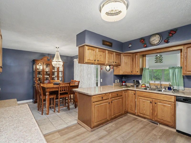 831 N Crestline Street , Crestline, OH 44827 Photo 8