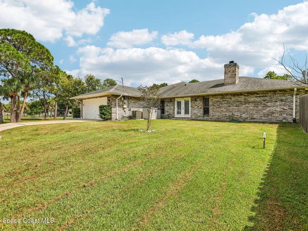 2460 Lacourt Lane, Malabar, FL 32950