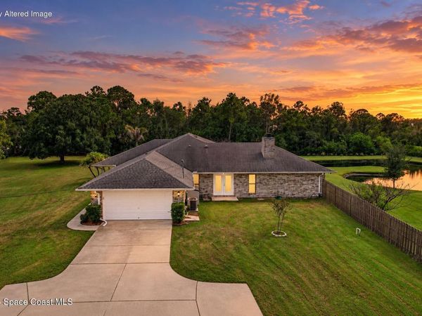 2460 Lacourt Lane, Malabar, FL 32950