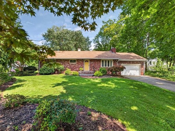 61 Highland Avenue, Dartmouth, MA 02747