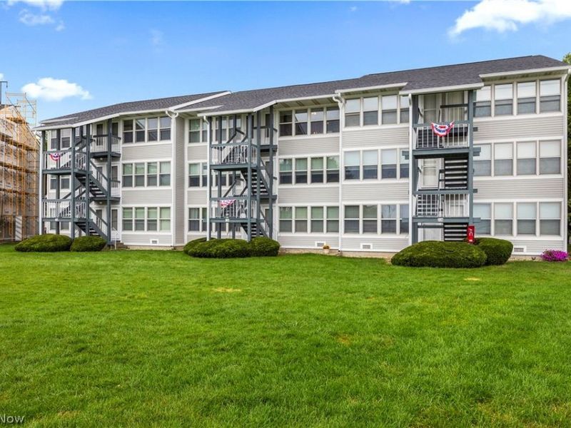 216 W Lakeshore Drive, Unit E, Port Clinton, OH 43452 Photo 25