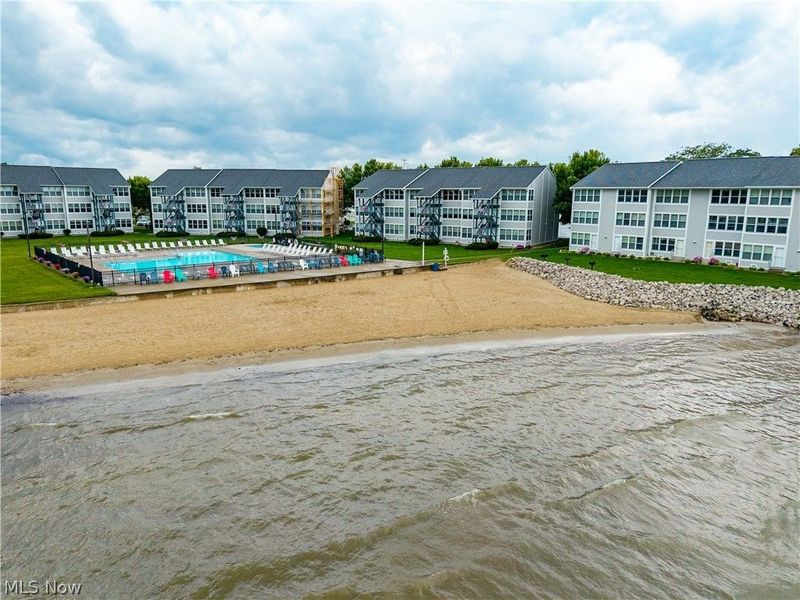 216 W Lakeshore Drive, Unit E, Port Clinton, OH 43452 Photo 36