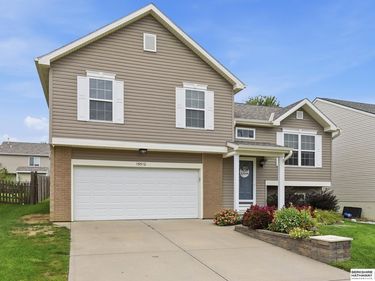 19510 W Street, Omaha, NE 68135
