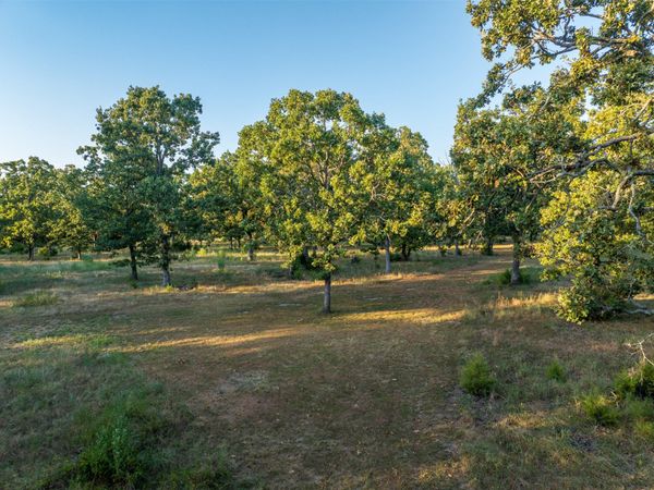 2 N 4450 Road, Locust Grove, OK 74352
