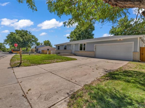 16298 E Bates Drive , Aurora, CO 80013
