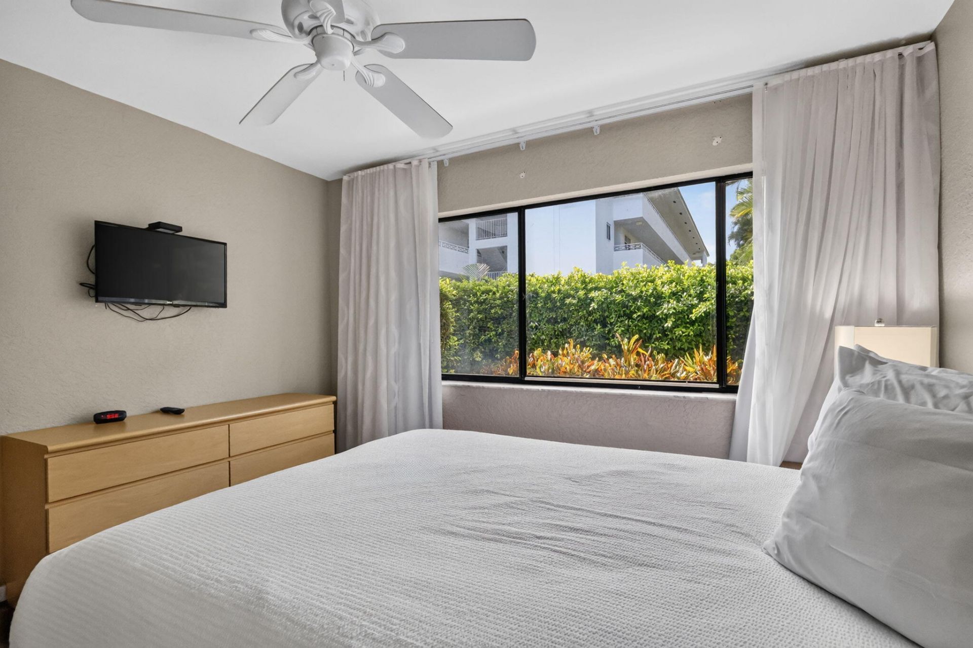 2301 S Ocean Boulevard, Unit 5-B, Boca Raton, FL 33432 Photo