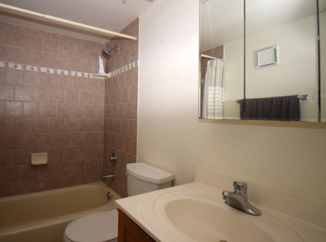 109 Paradise Harbour Boulevard, Unit 414, North Palm Beach, FL 33408 Photo