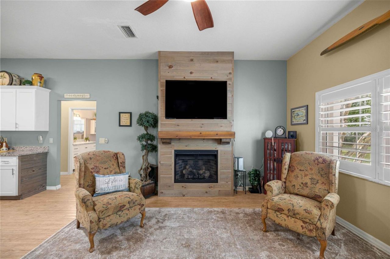 5592 NE 61st Avenue Road , Silver Springs, FL 34488 Photo
