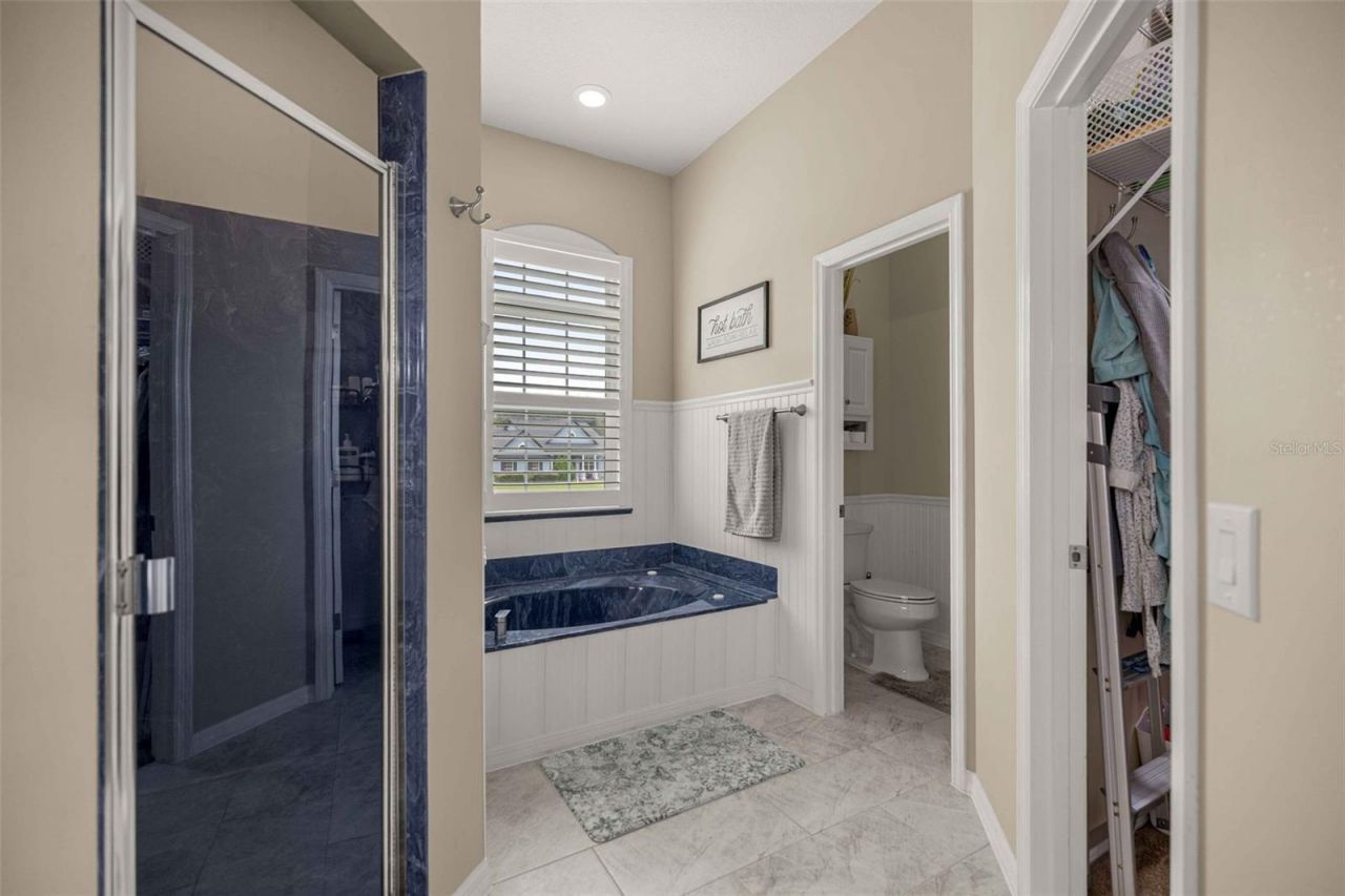 5592 NE 61st Avenue Road , Silver Springs, FL 34488 Photo