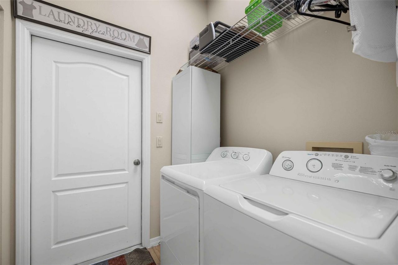 5592 NE 61st Avenue Road , Silver Springs, FL 34488 Photo