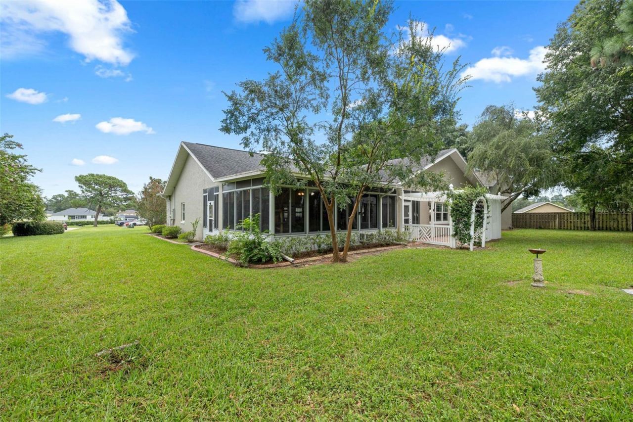 5592 NE 61st Avenue Road , Silver Springs, FL 34488 Photo