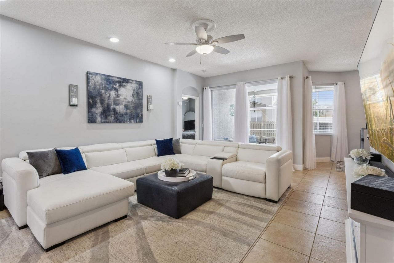 5536 Crepe Myrtle Circle , Oviedo, FL 32765 Photo
