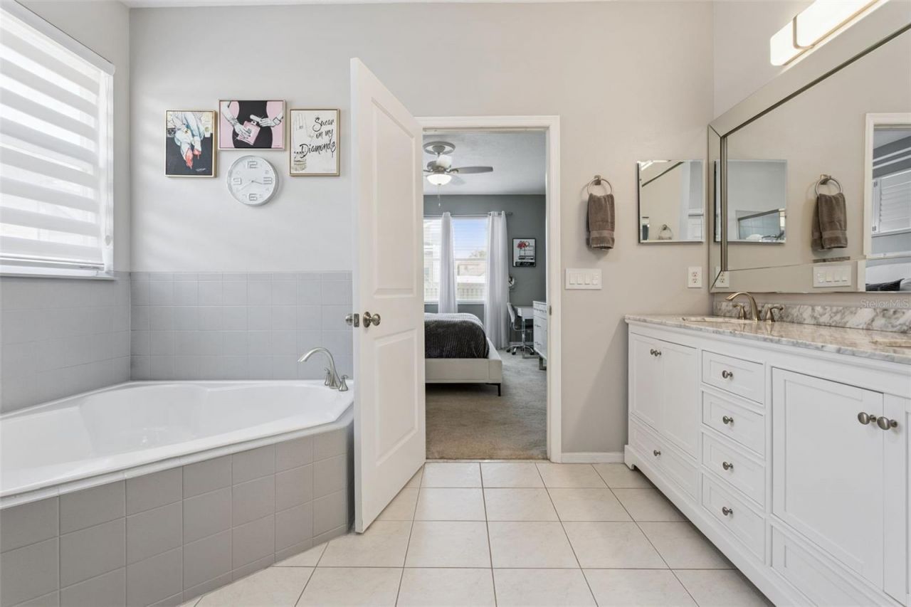 5536 Crepe Myrtle Circle , Oviedo, FL 32765 Photo