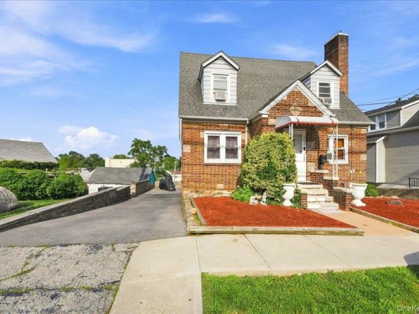 786 Mile Square Road, Yonkers, NY 10704