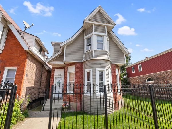 1325 S Claremont Avenue , Chicago, IL 60608