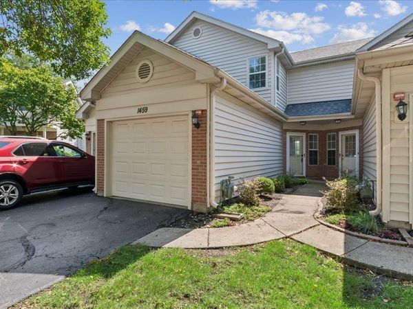 1459 Golfview Drive , Glendale Heights, IL 60139