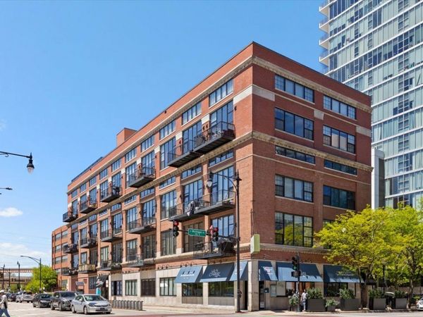 70 E 18TH Street, Unit 2D, Chicago, IL 60616