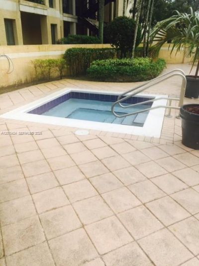 927 Riverside Dr , Unit 326, Coral Springs, FL 33071 Photo