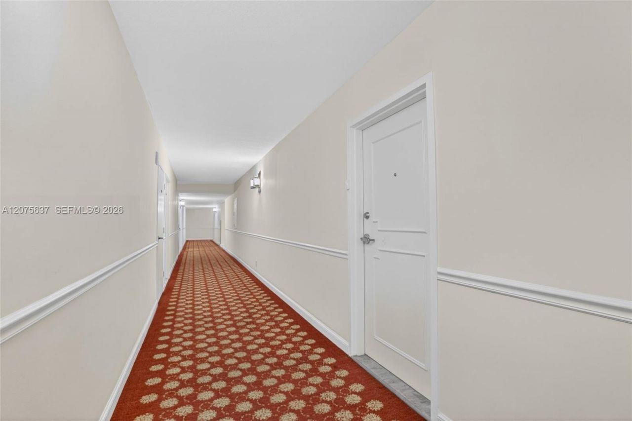 600 Three Islands Blvd , Unit 521, Hallandale Beach, FL 33009 Photo
