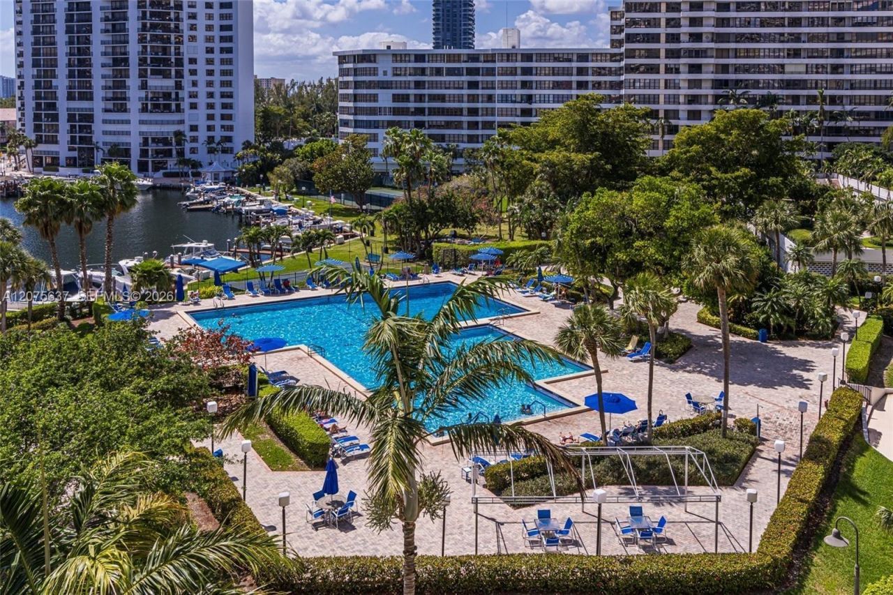 600 Three Islands Blvd , Unit 521, Hallandale Beach, FL 33009 Photo