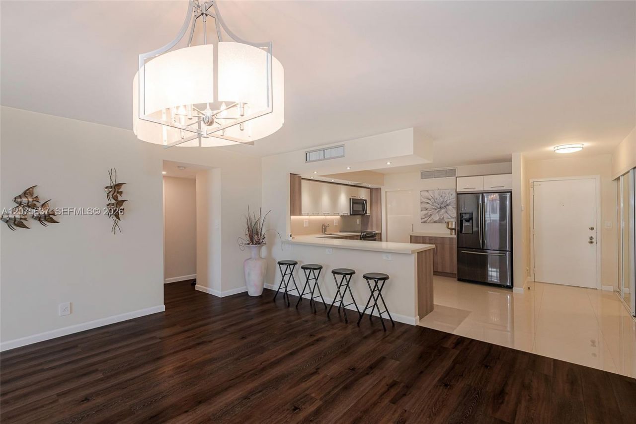 600 Three Islands Blvd , Unit 521, Hallandale Beach, FL 33009 Photo