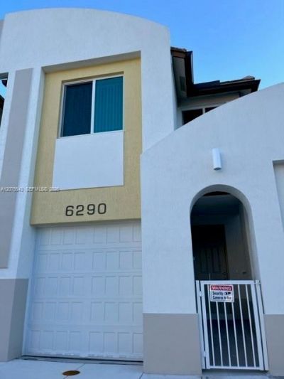 4729 SW 63rd Ln, Unit 4, Davie, FL 33314 Photo