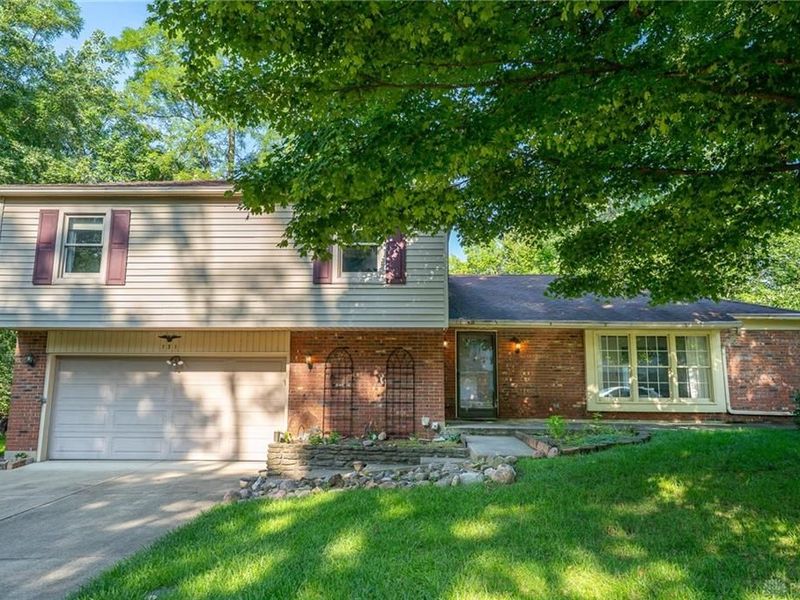 131 N Johanna Drive, Centerville, OH 45459 Photo 1