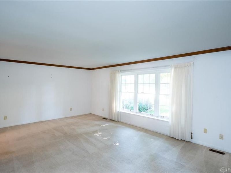 131 N Johanna Drive, Centerville, OH 45459 Photo 11