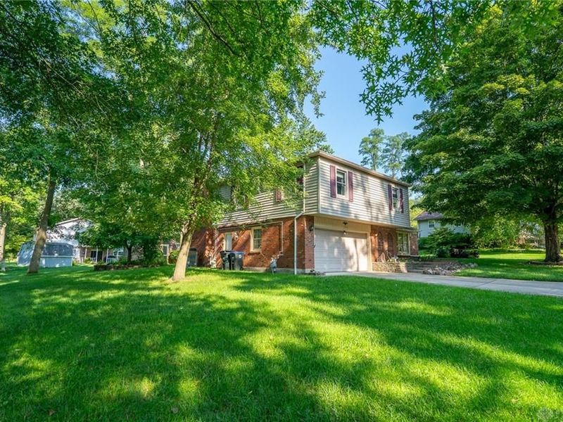 131 N Johanna Drive, Centerville, OH 45459 Photo 4