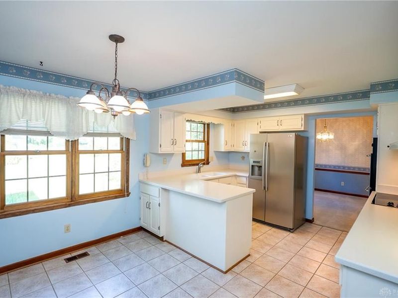 131 N Johanna Drive, Centerville, OH 45459 Photo 5