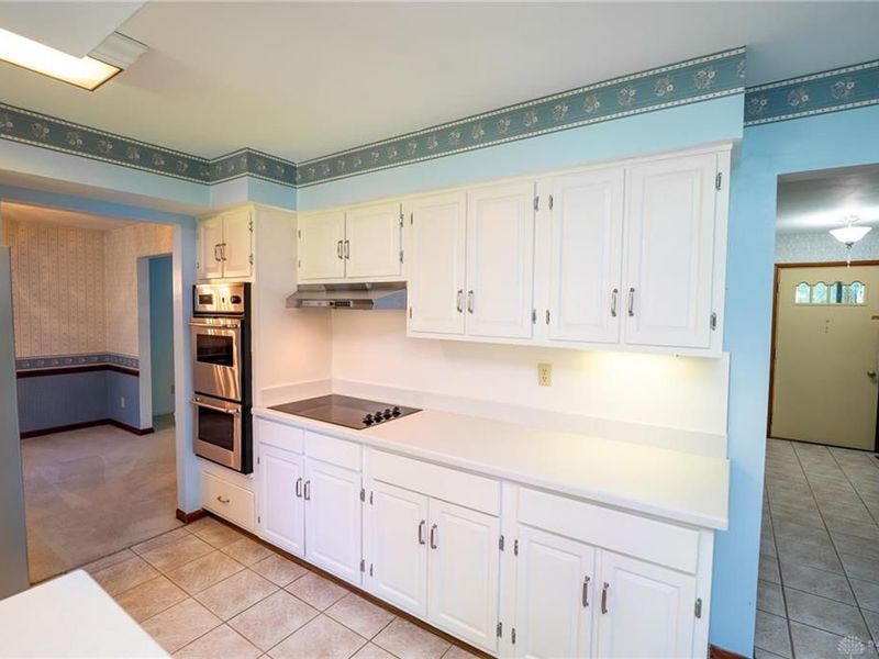 131 N Johanna Drive, Centerville, OH 45459 Photo 8