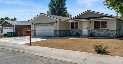 941 Armstrong Lane, Carson City, NV 89701 Photo