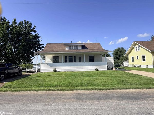 330 W Cedar Street, Birmingham, IA 52535