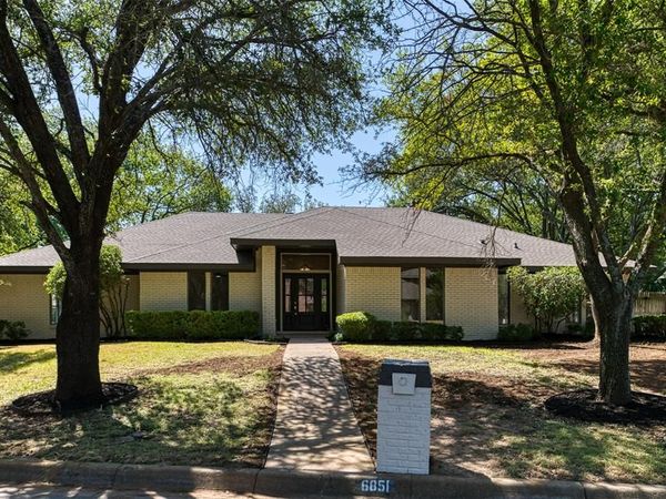 6851 Shorecrest Court, Fort Worth, TX 76132