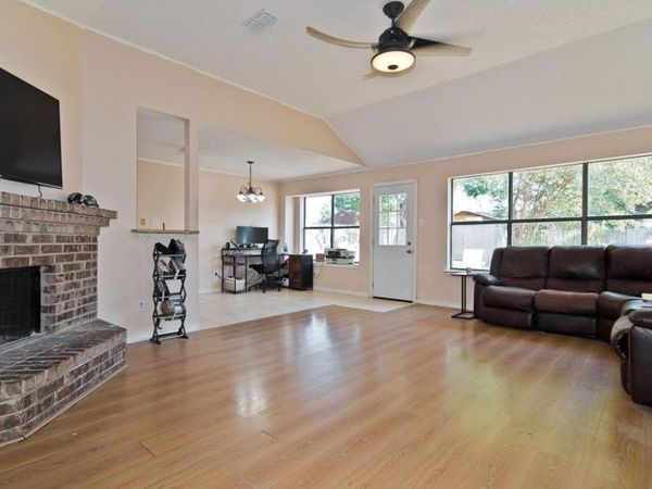 6545 Meadowlark Lane E, Watauga, TX 76148