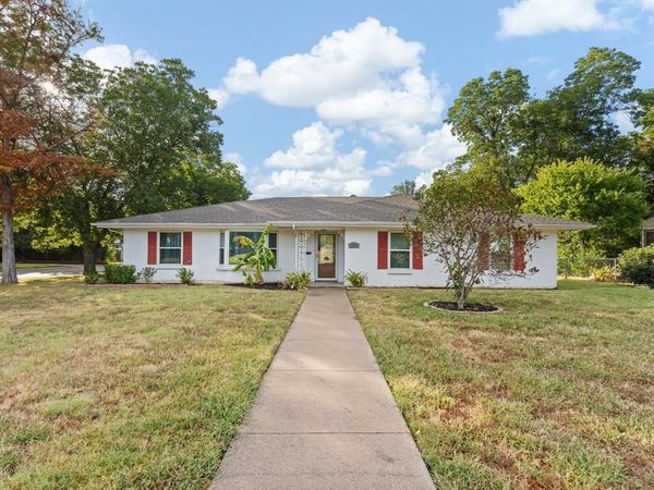 1227 Hilltop Drive, Cleburne, TX 76033