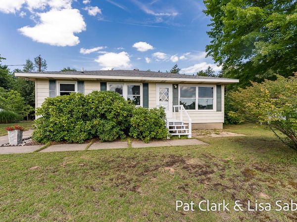 15775 Lincoln Street, Grand Haven, MI 49417