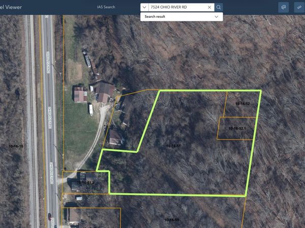 7542 Ohio River Rd, Lesage, WV 25537