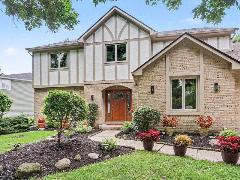 5553 Parker Hill Lane , Dublin, OH 43017 Photo 2