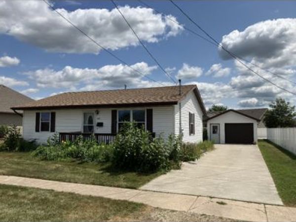 1115 S Broadway Street , Coal City, IL 60416