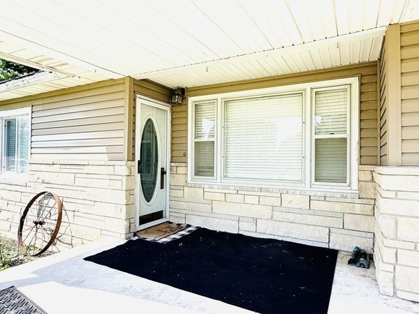575 E Main Street , Wellington, IL 60973
