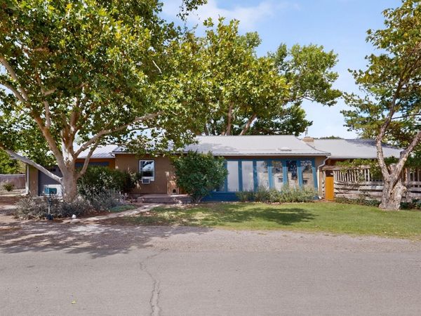 105 Sombrero Loop NE, Albuquerque, NM 87113