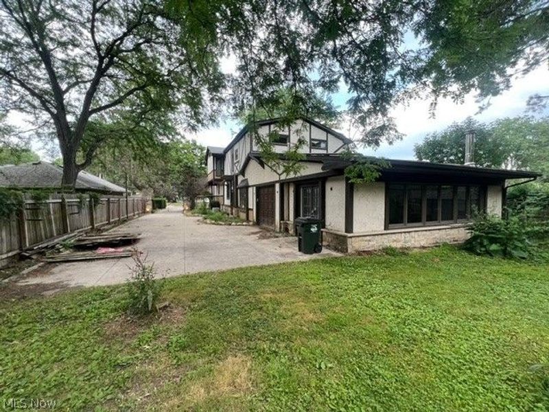 1606 Dover Center Road , Westlake, OH 44145 Photo 15