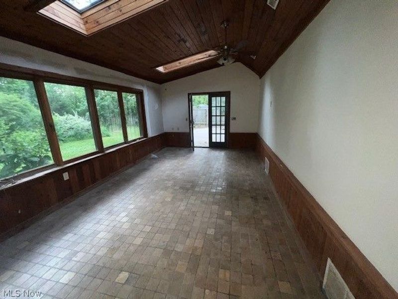 1606 Dover Center Road , Westlake, OH 44145 Photo 6