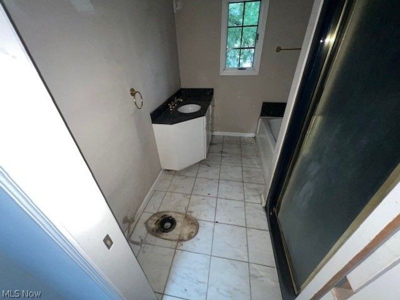 1606 Dover Center Road , Westlake, OH 44145 Photo 8