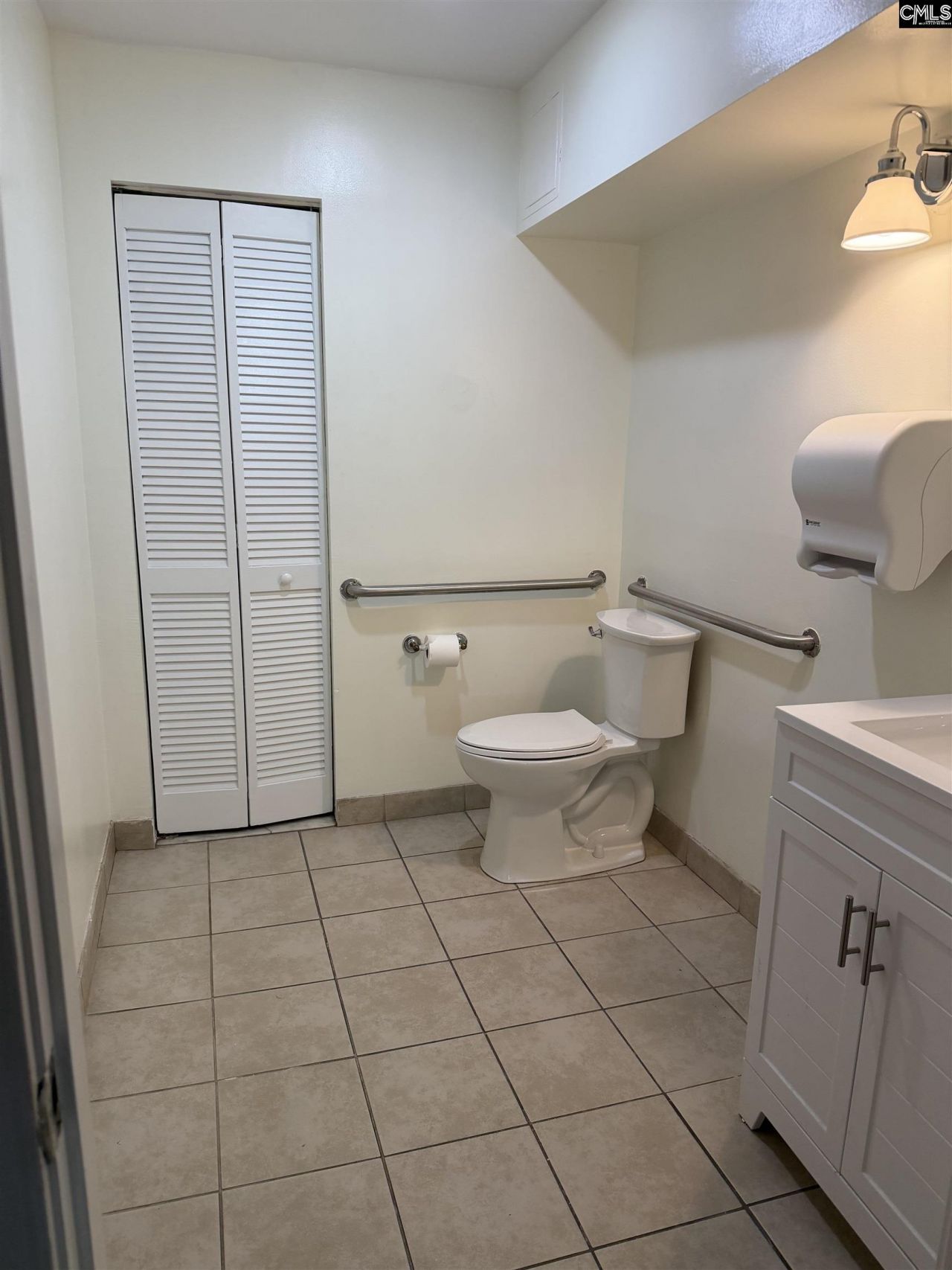 1520 Main Street  Photo 6