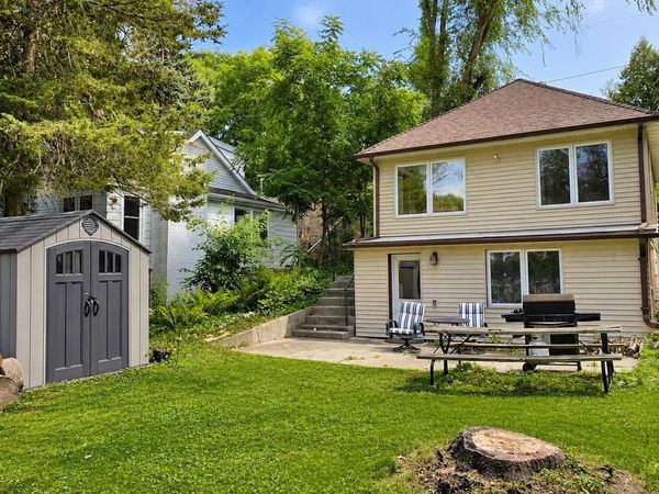2481 N Wallace Lake DRIVE, West Bend, WI 53090