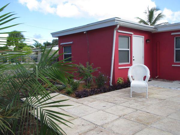 626 Minnesota Street, Unit B, Lantana, FL 33462