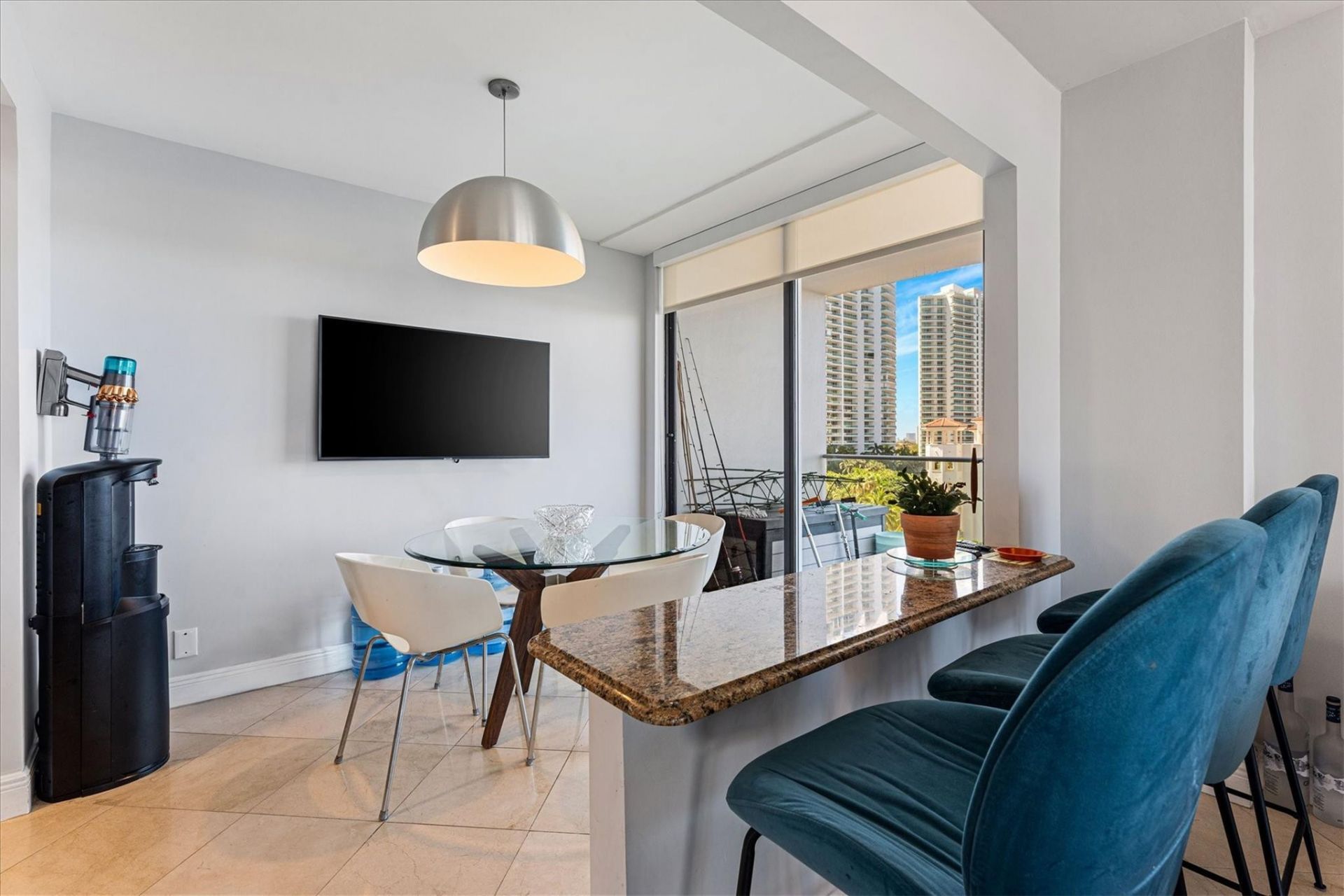 19707 Turnberry Way, Unit 9J, Aventura, FL 33180 Photo