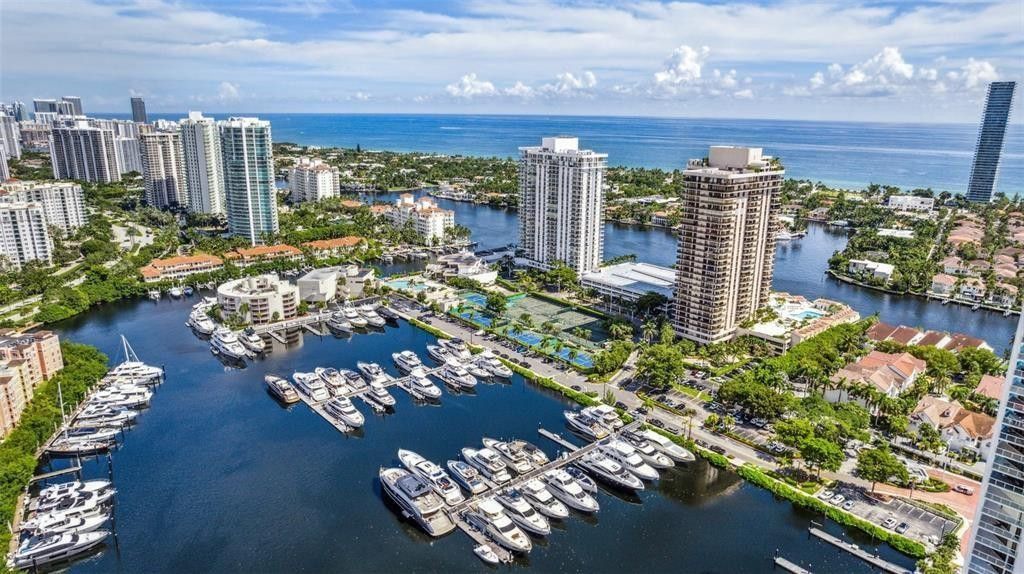 19707 Turnberry Way, Unit 9J, Aventura, FL 33180 Photo